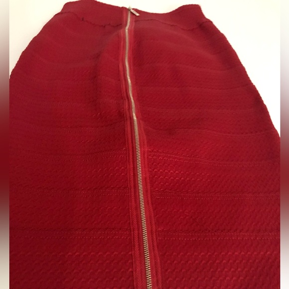 BCBGMaxAziria Red Bandage Bodycon Pencil Skirt | XS - Picture 3 of 6